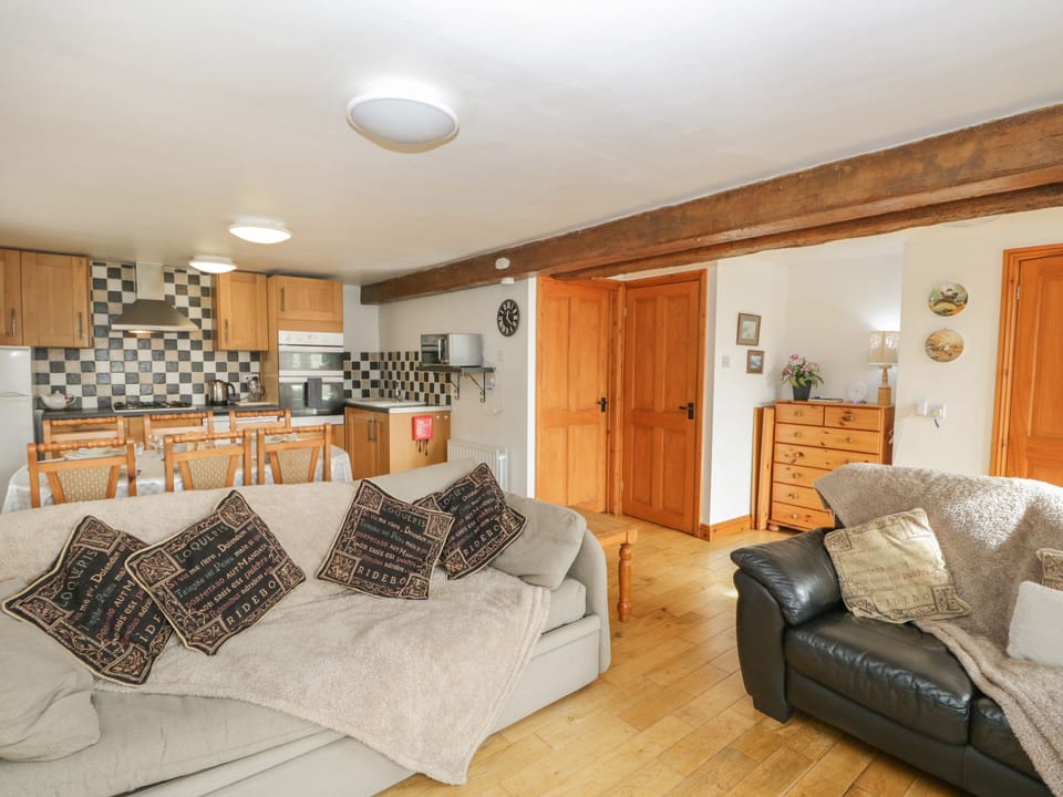 Cottage | Interior