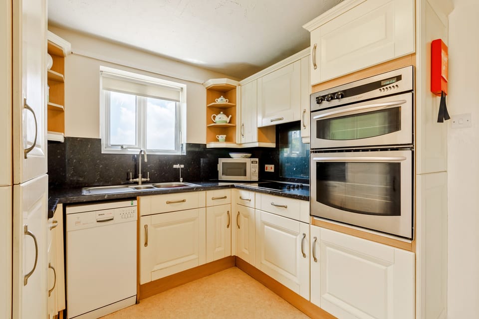 Cottage | Interior