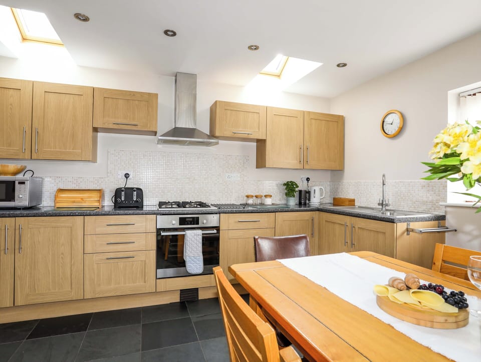 Cottage | Interior