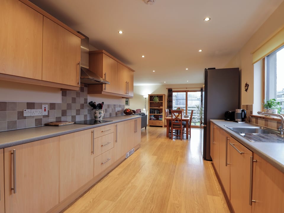 Cottage | Private kitchen | Stovetop, dishwasher, highchair, cookware/dishes/utensils