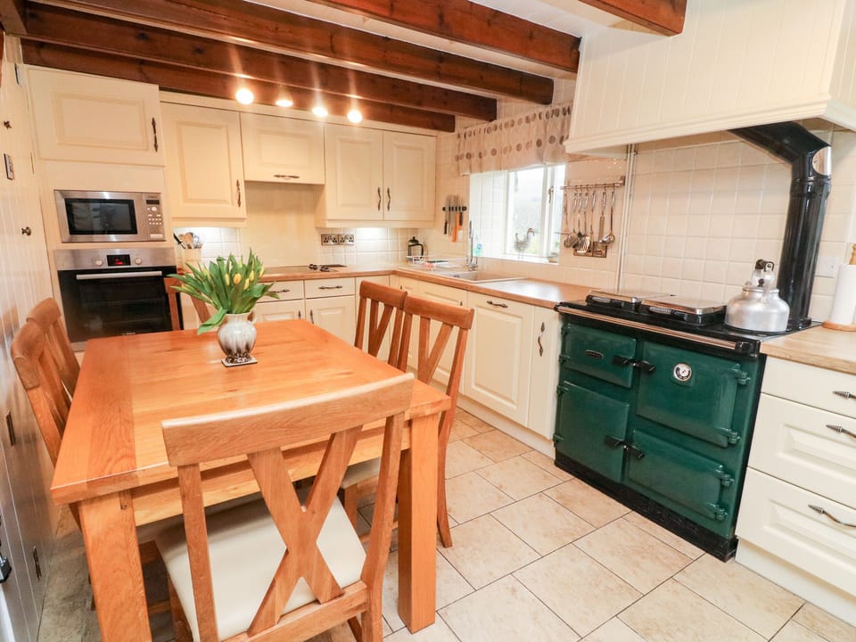 Cottage | Interior