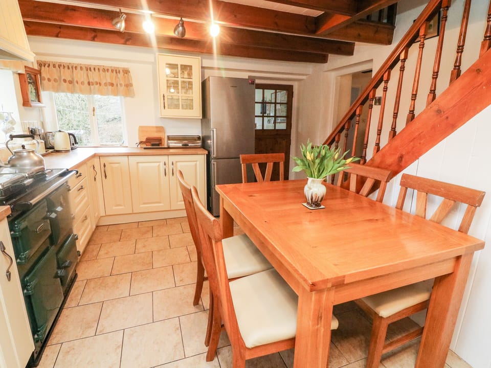 Cottage | Interior