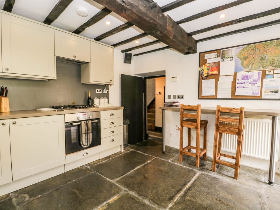 Cottage | Interior