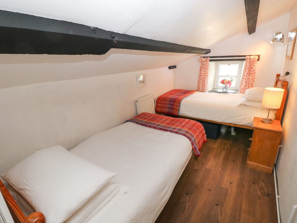 Cottage | Interior