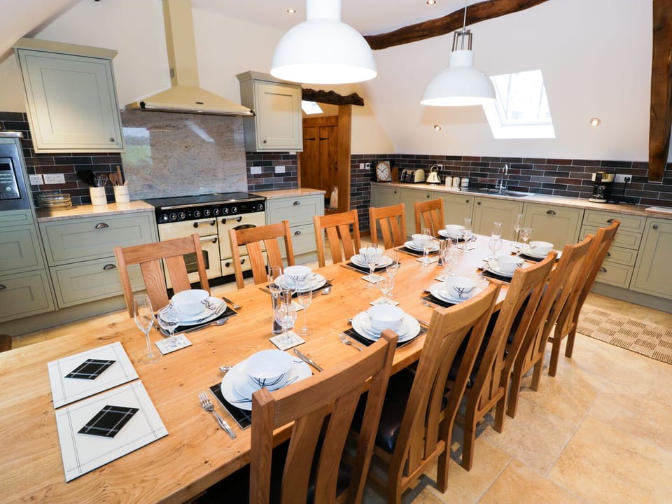Cottage | Interior