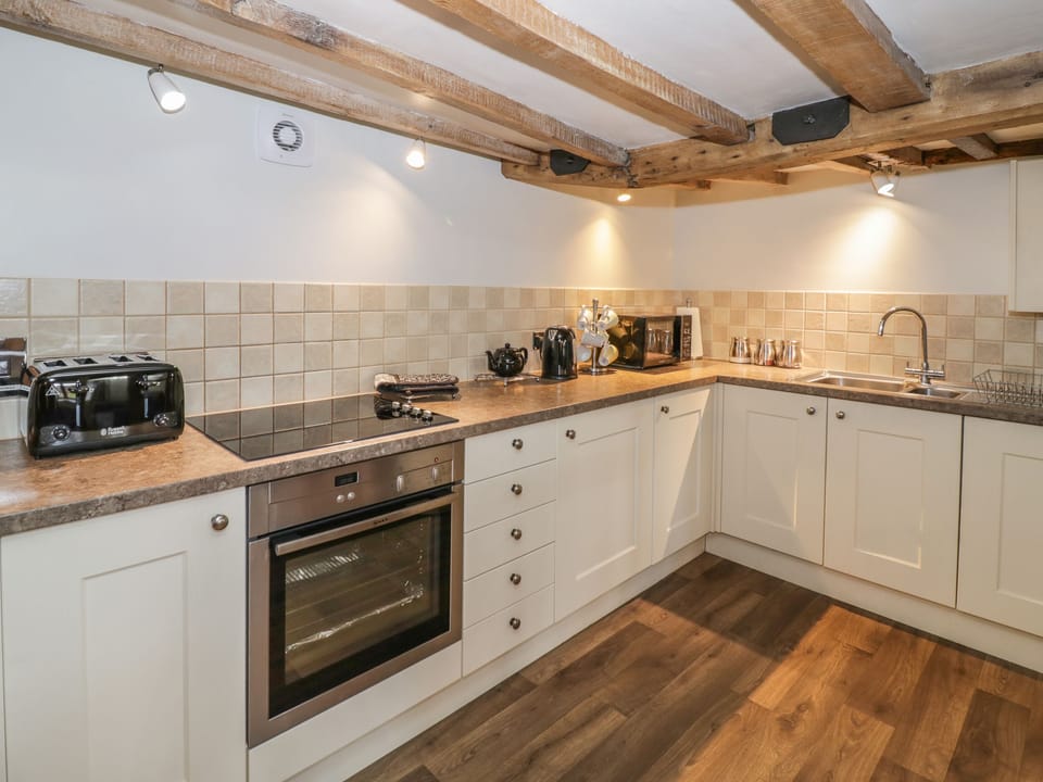 Cottage | Interior
