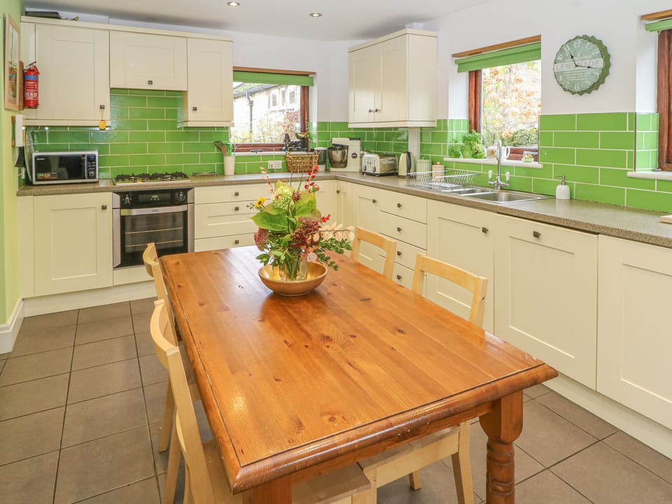 Cottage | Interior
