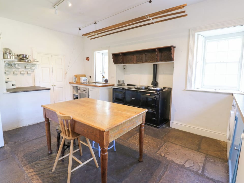 Cottage | Interior
