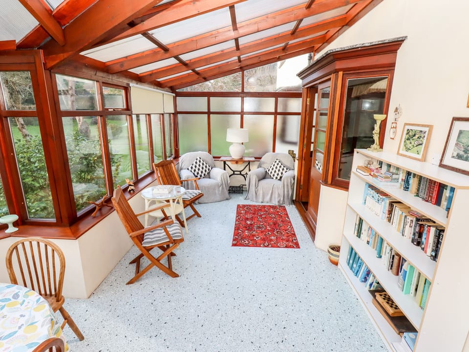 Cottage | Interior
