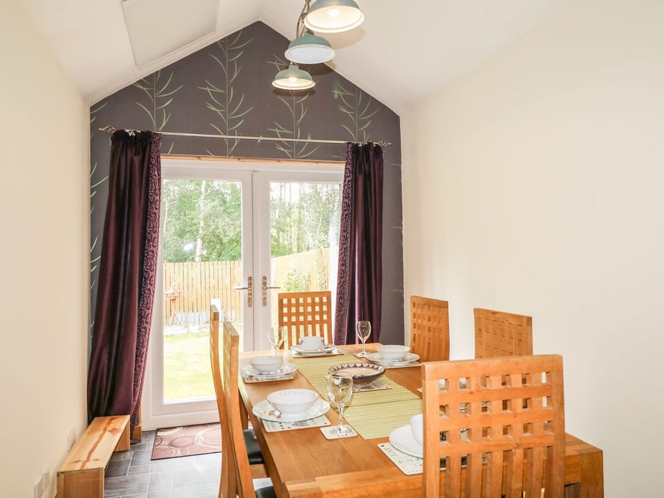Cottage | Private kitchen | Microwave, stovetop, dishwasher, highchair