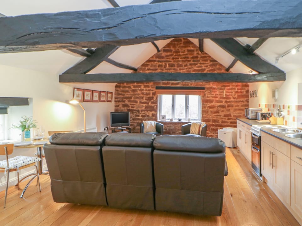 Cottage | Living area | TV, DVD player