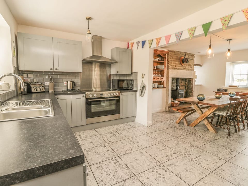 Cottage | Interior