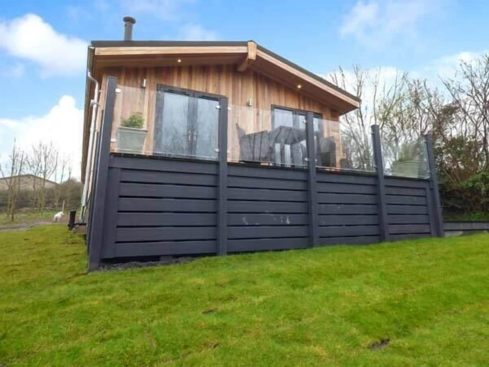 Cottage | Garden
