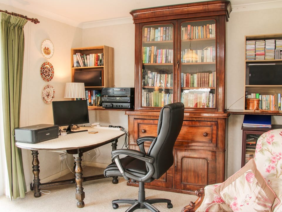 Cottage | Interior