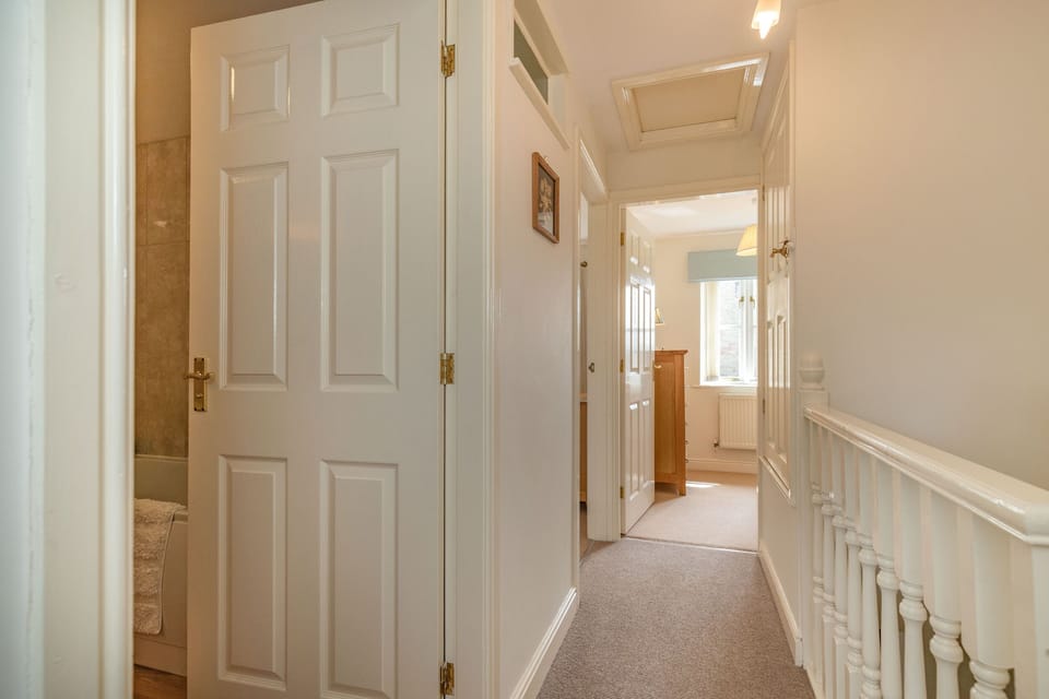Cottage | Interior