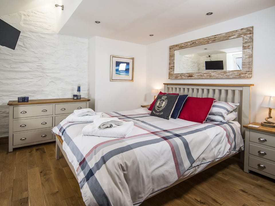 The Captain's Penthouse Cottage in Porthmadog