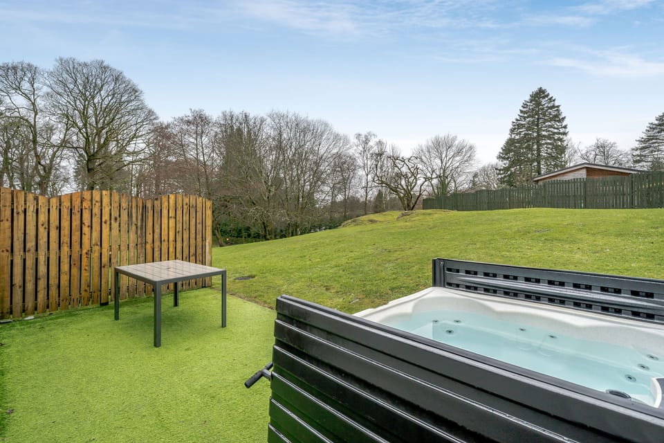 Cottage | Property grounds