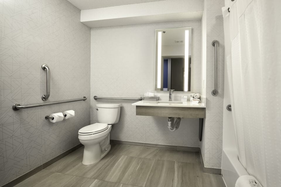 Hair dryer (on request), towels