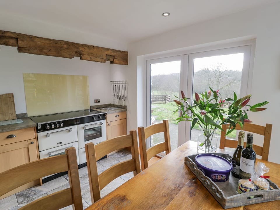 Cottage | Interior