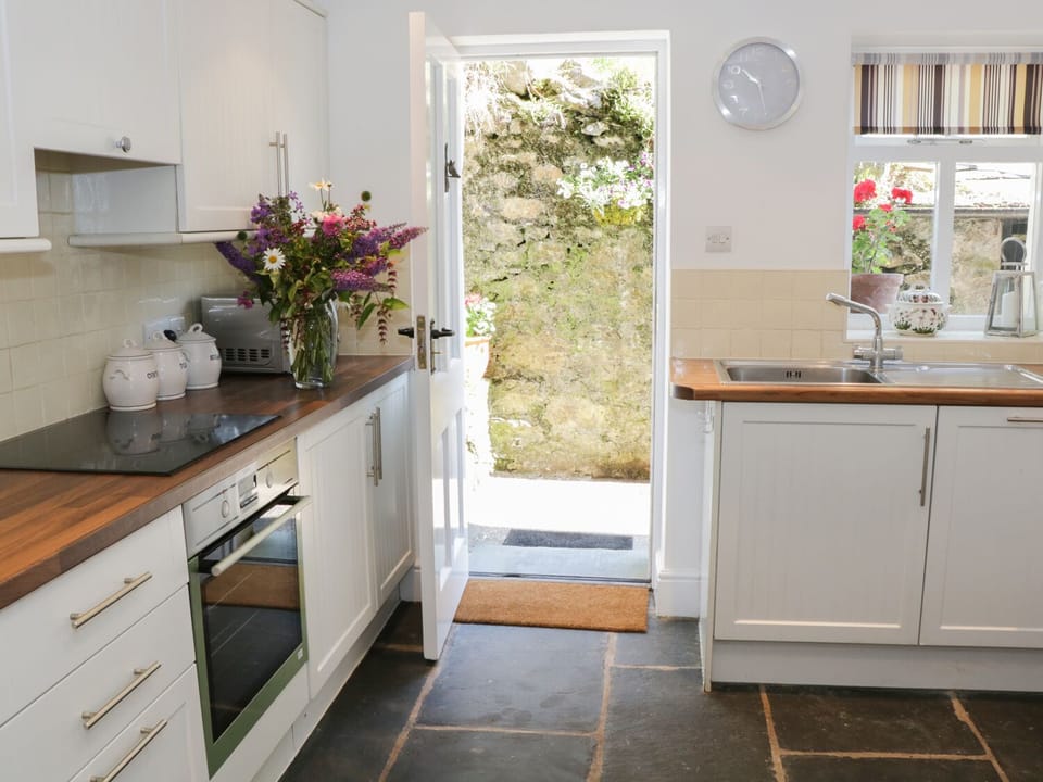 Cottage | Interior