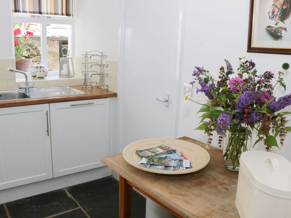 Cottage | Interior