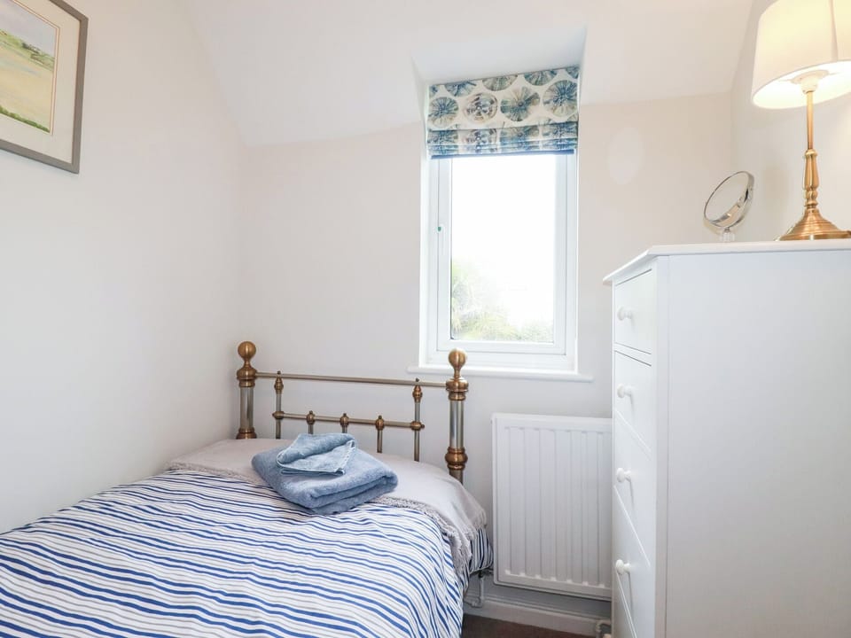 Cottage | 3 bedrooms, individually decorated, individually furnished, free WiFi