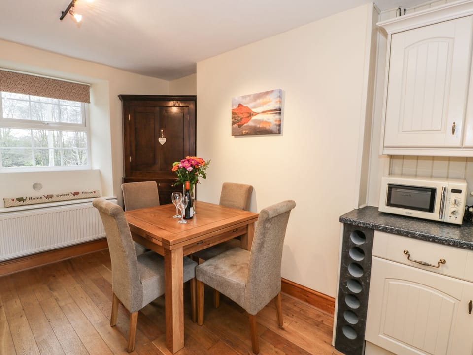 Cottage | Interior