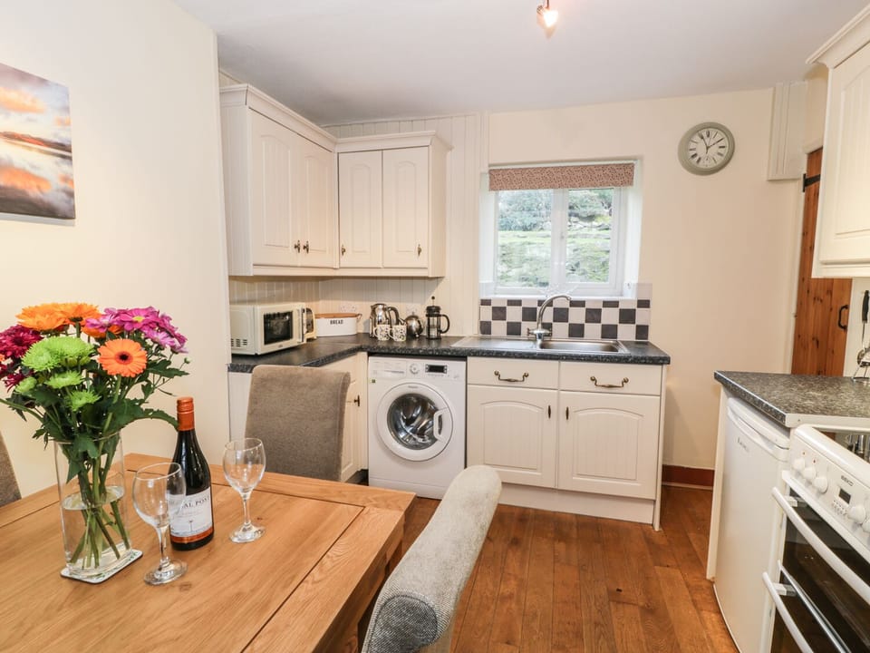 Cottage | Interior
