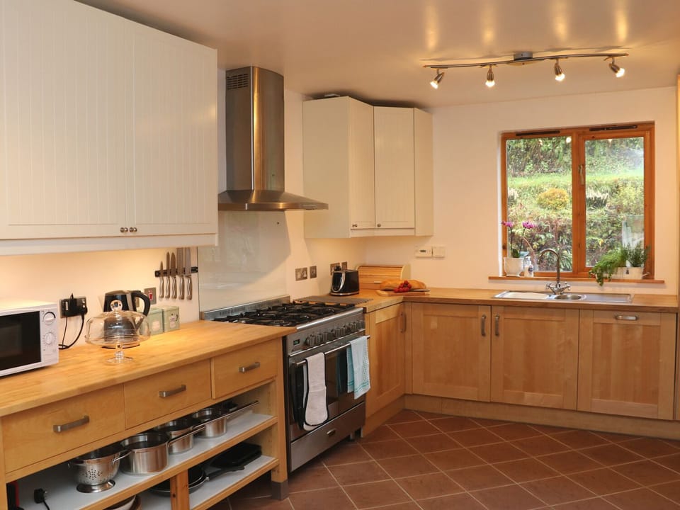 Cottage | Interior