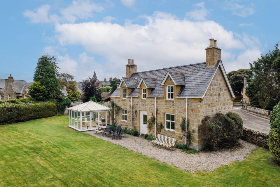Cottage | Exterior