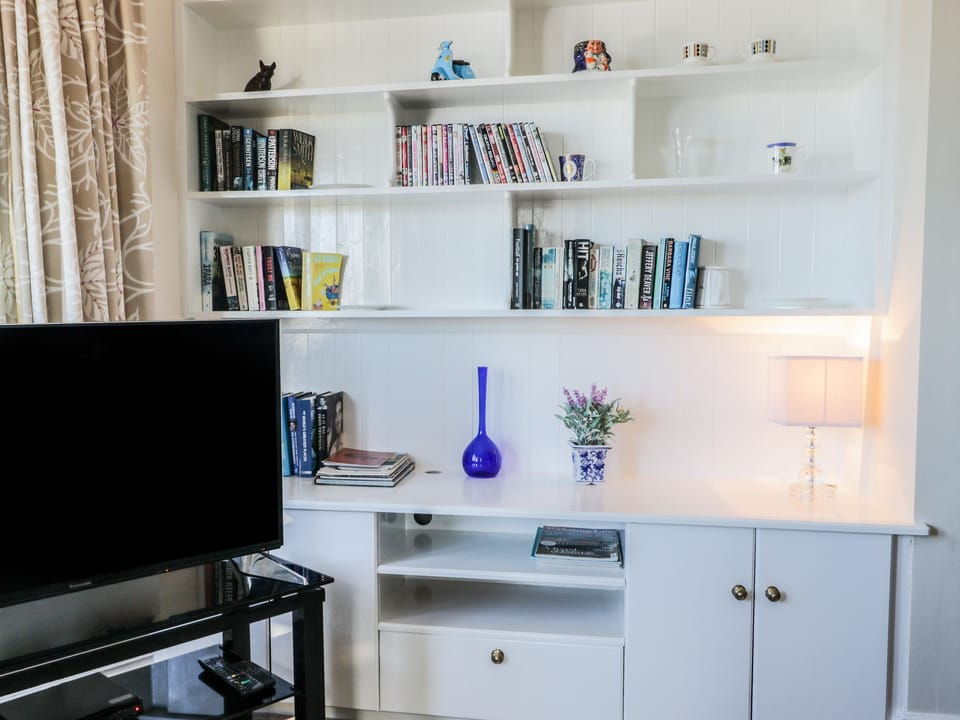 Cottage | 3 bedrooms, individually decorated, individually furnished, free WiFi