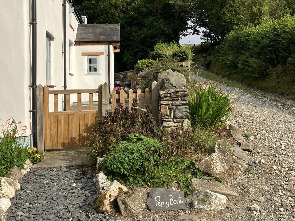 Cottage | Property grounds