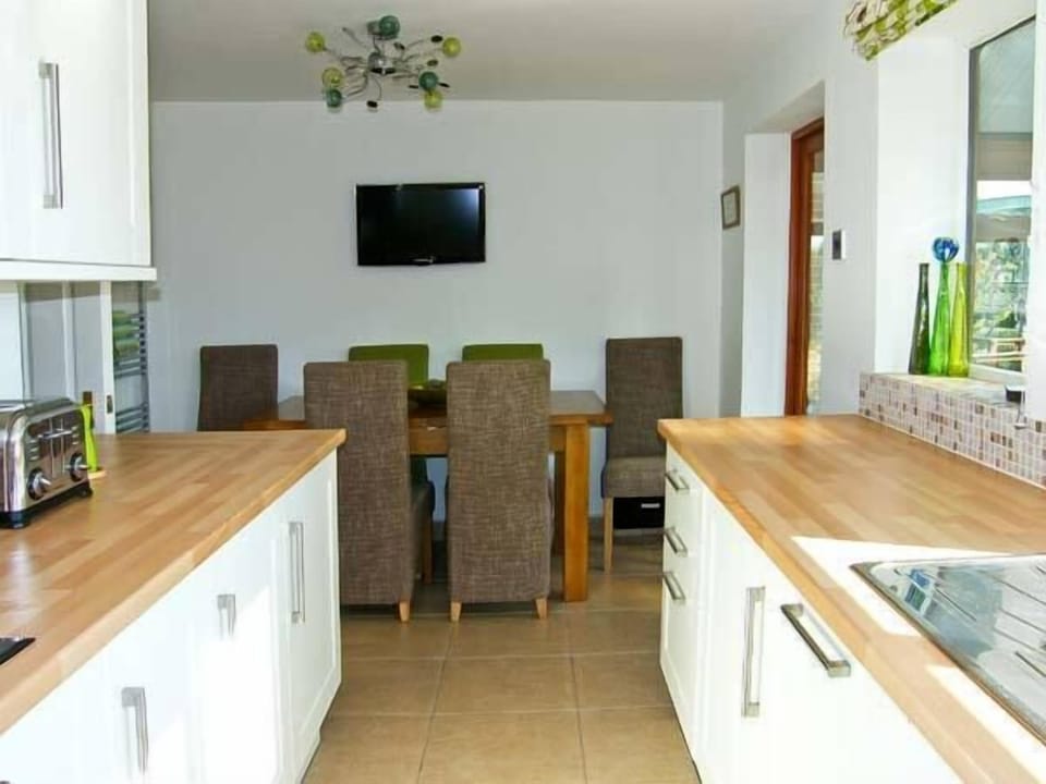 Cottage | Interior