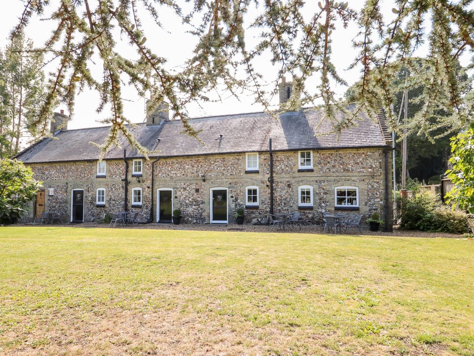 Cottage | Interior