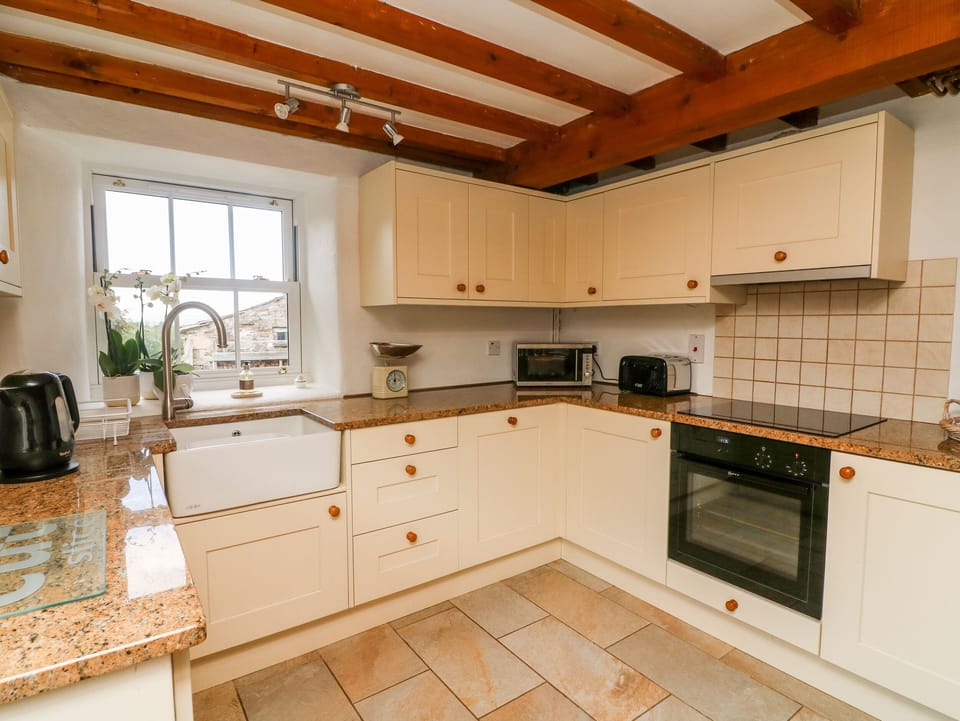 Cottage | Interior