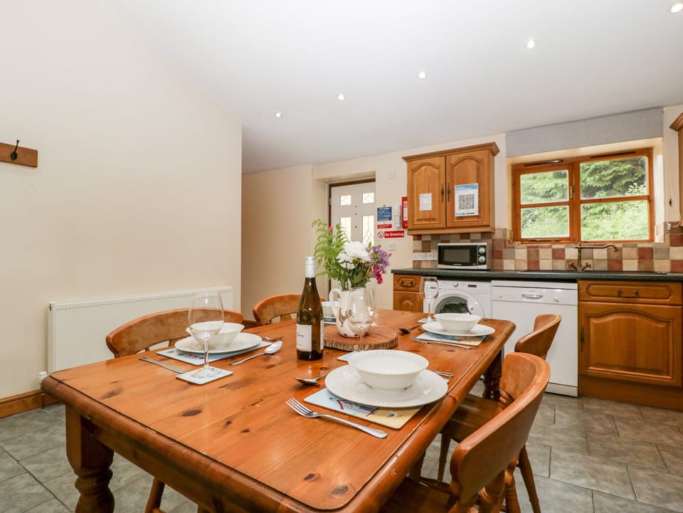 Cottage | Interior