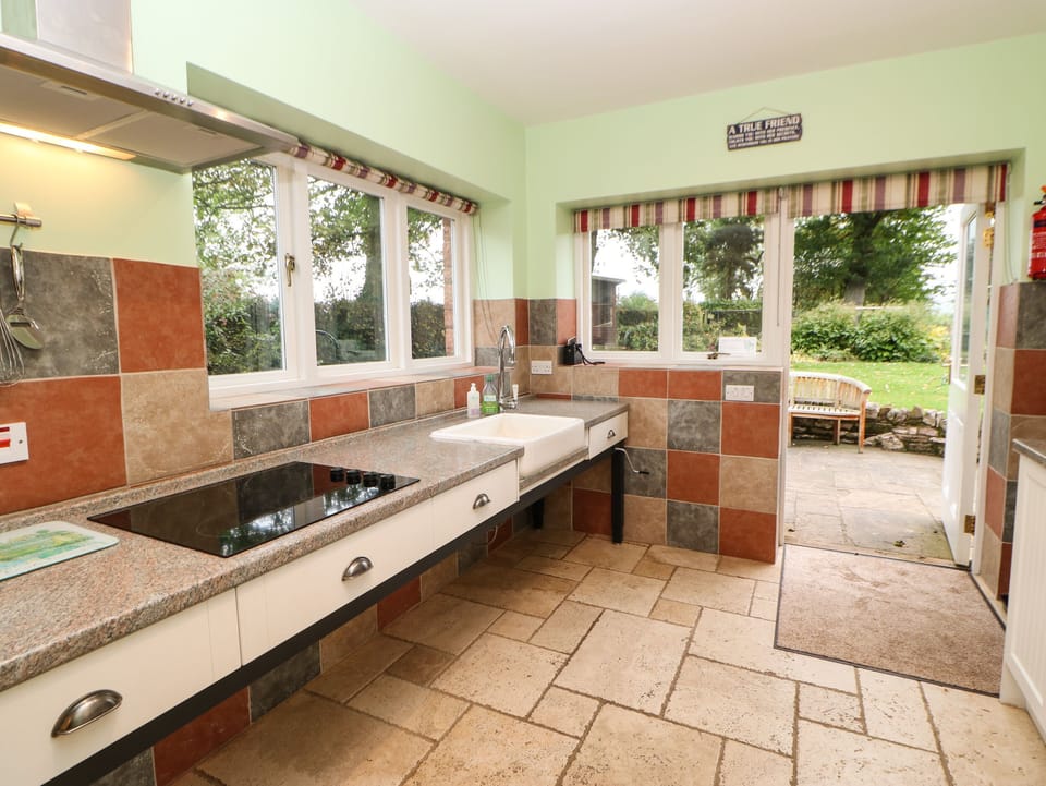 Cottage | Interior