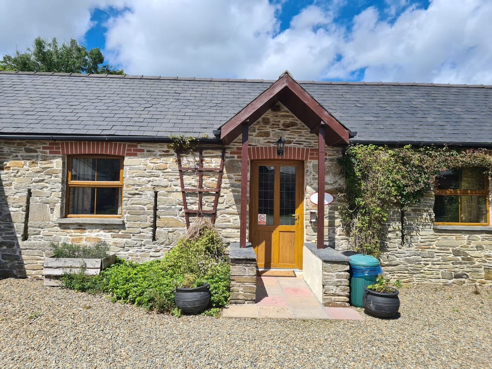 Cottage | Front of property