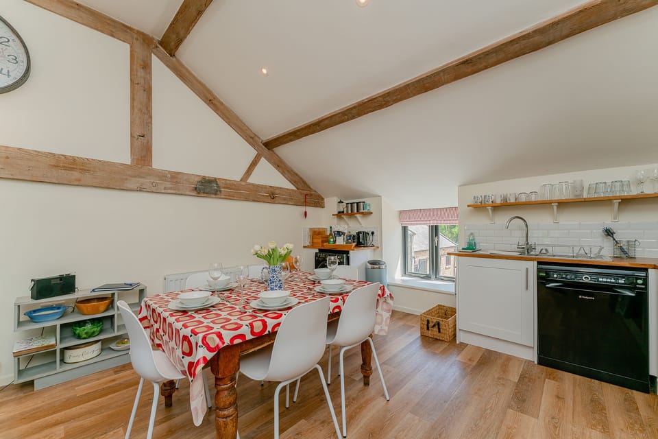 Cottage | Interior