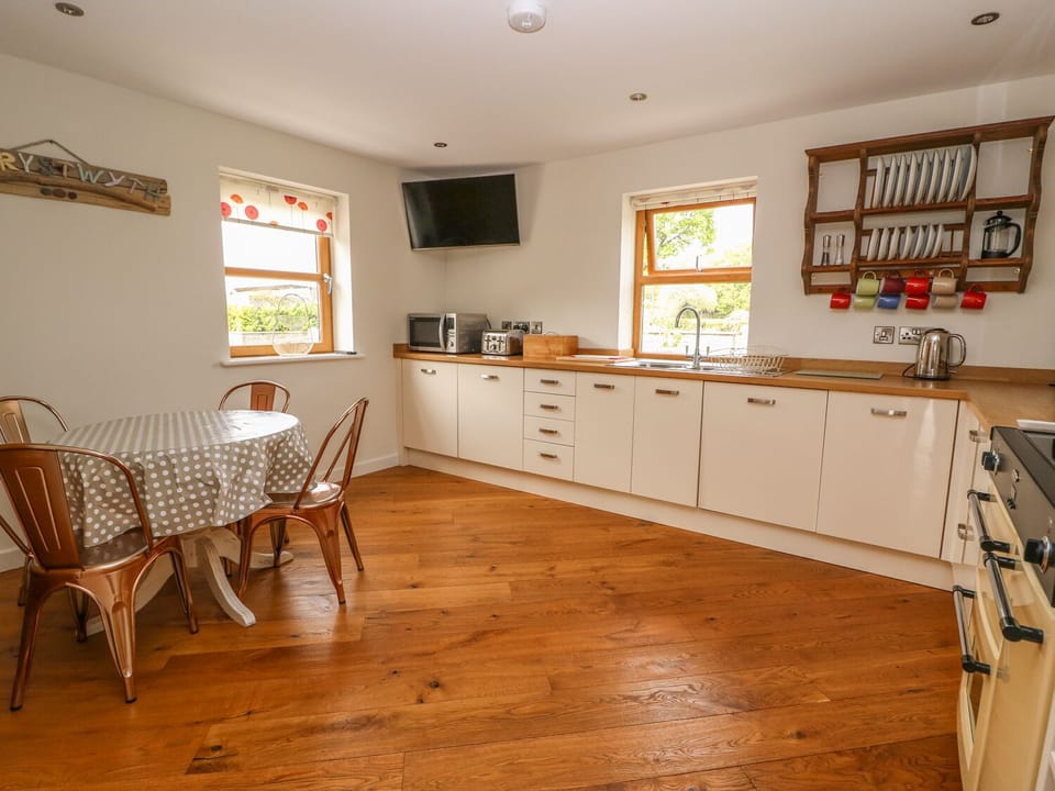 Cottage | Interior