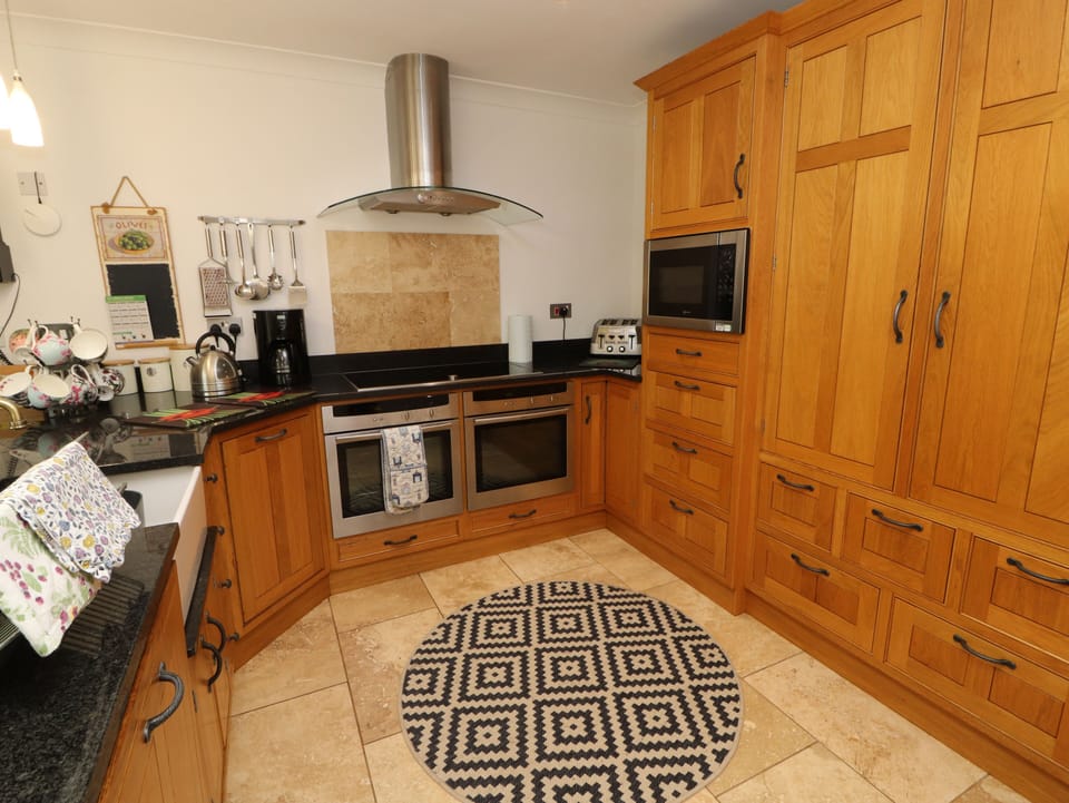 Cottage | Interior