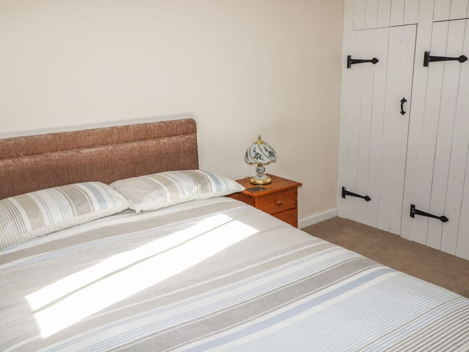Cottage | 3 bedrooms, individually decorated, individually furnished, free WiFi
