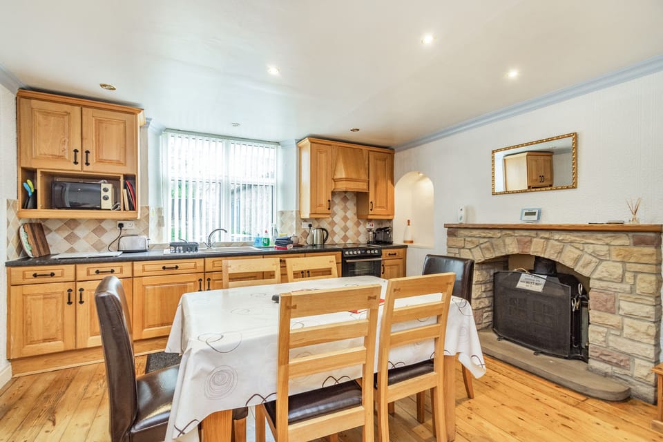 Cottage | Interior