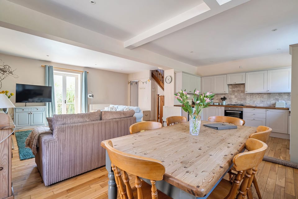 Cottage | Interior