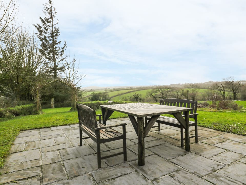 Cottage | Balcony