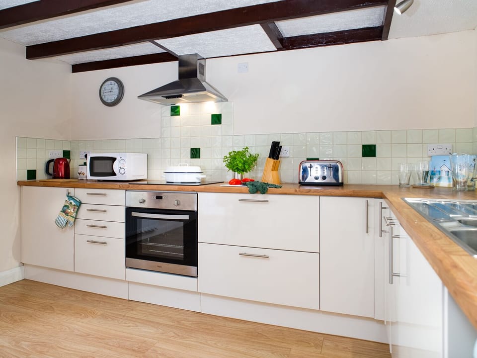 Cottage | Interior