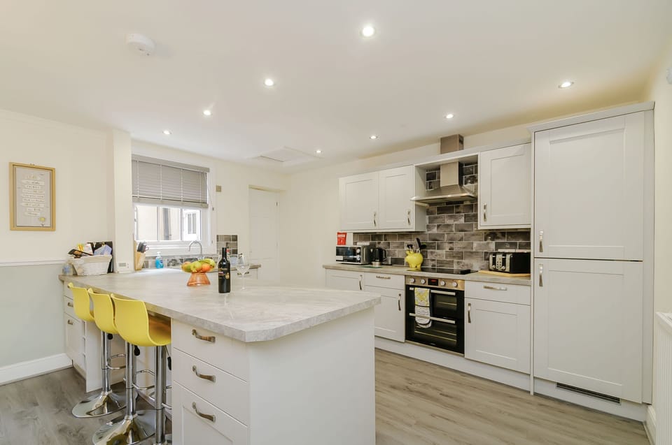 Cottage | Interior