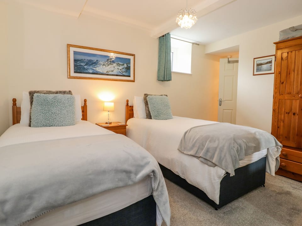 Cottage | Interior