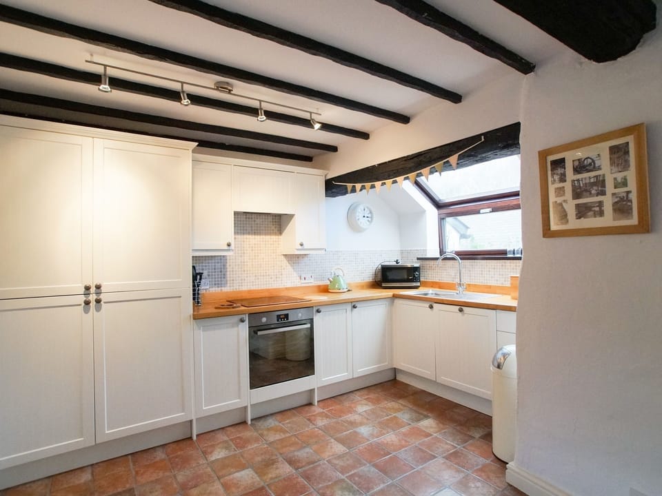 Cottage | Interior