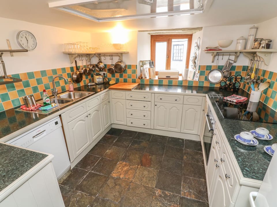 Cottage | Interior